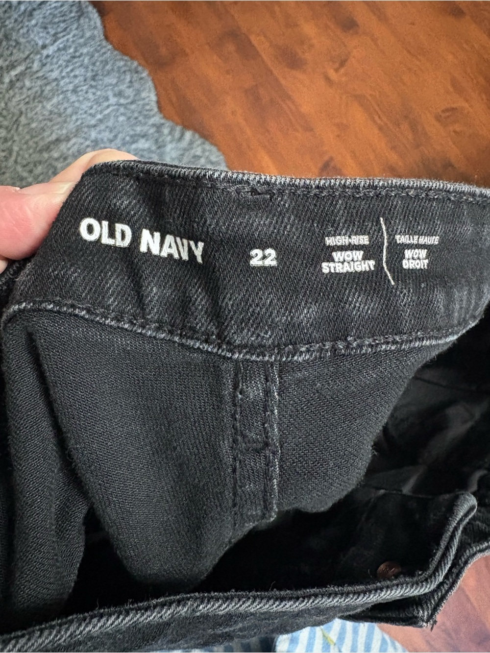 Old Navy Slim Straight Jeans in Black